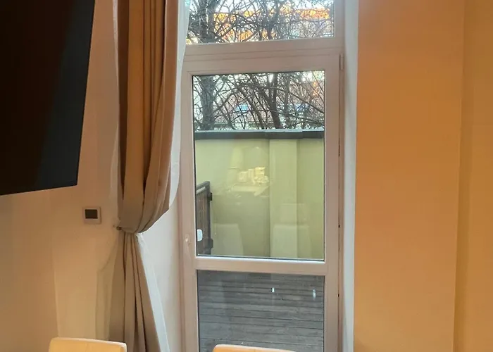 Quiet Luxury Oasis Near Szimpla - Balcony & 布达佩斯