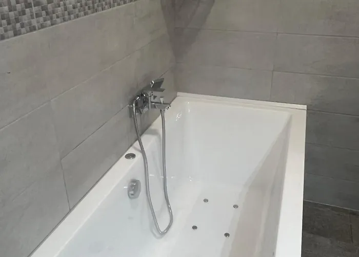 公寓 Quiet Luxury Oasis Near Szimpla - Balcony & 布达佩斯