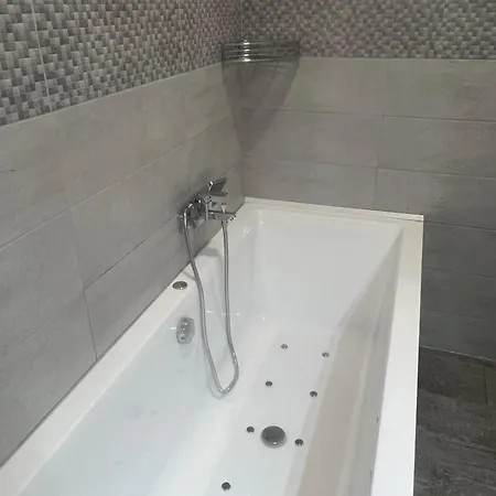 아파트 Quiet Luxury Oasis Near Szimpla - Balcony & 부다페스트