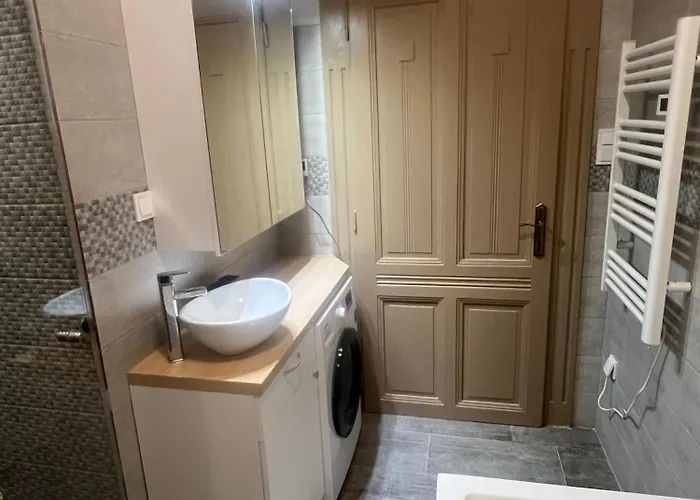 شقة Quiet Luxury Oasis Near Szimpla - Balcony &